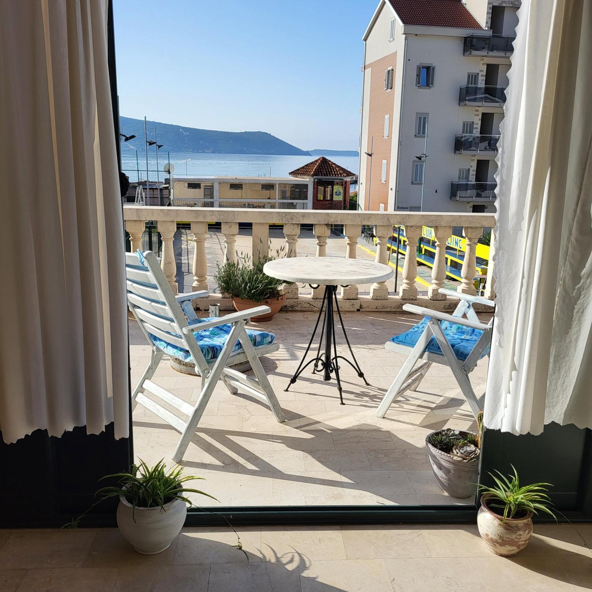 Studio Apartman Sa Pogledom Na More Meljine Esterno foto